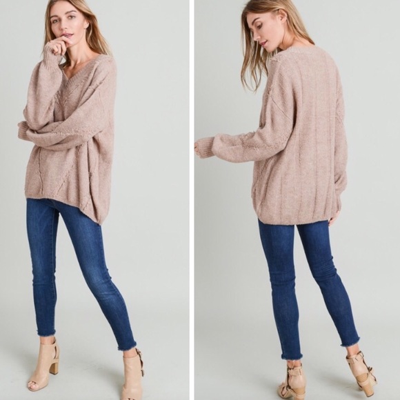 Accepting Offers 🌷Mauve V-Neck Sweater - Picture 4 of 6